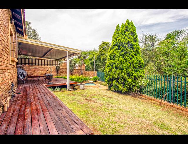 3 BEDROOM SIMPLEX FOR SALE IN FOURWAYS